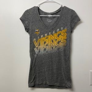 Minnesota Vikings women’s gray t shirt size Medium